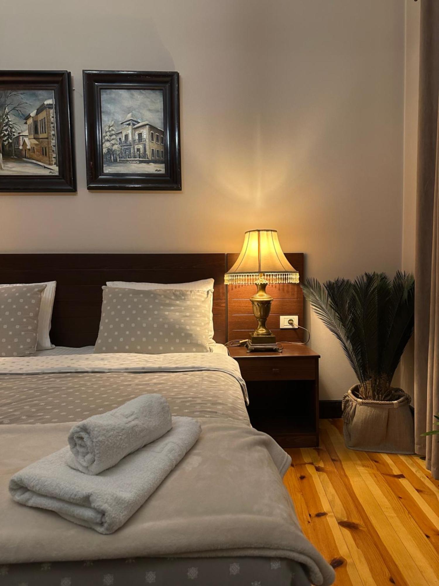 Villa Elezi 2 Korce Ngoại thất bức ảnh